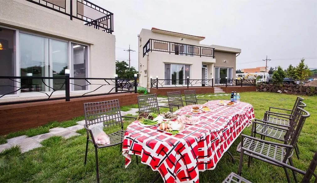 Homechee Pension Csedzsu